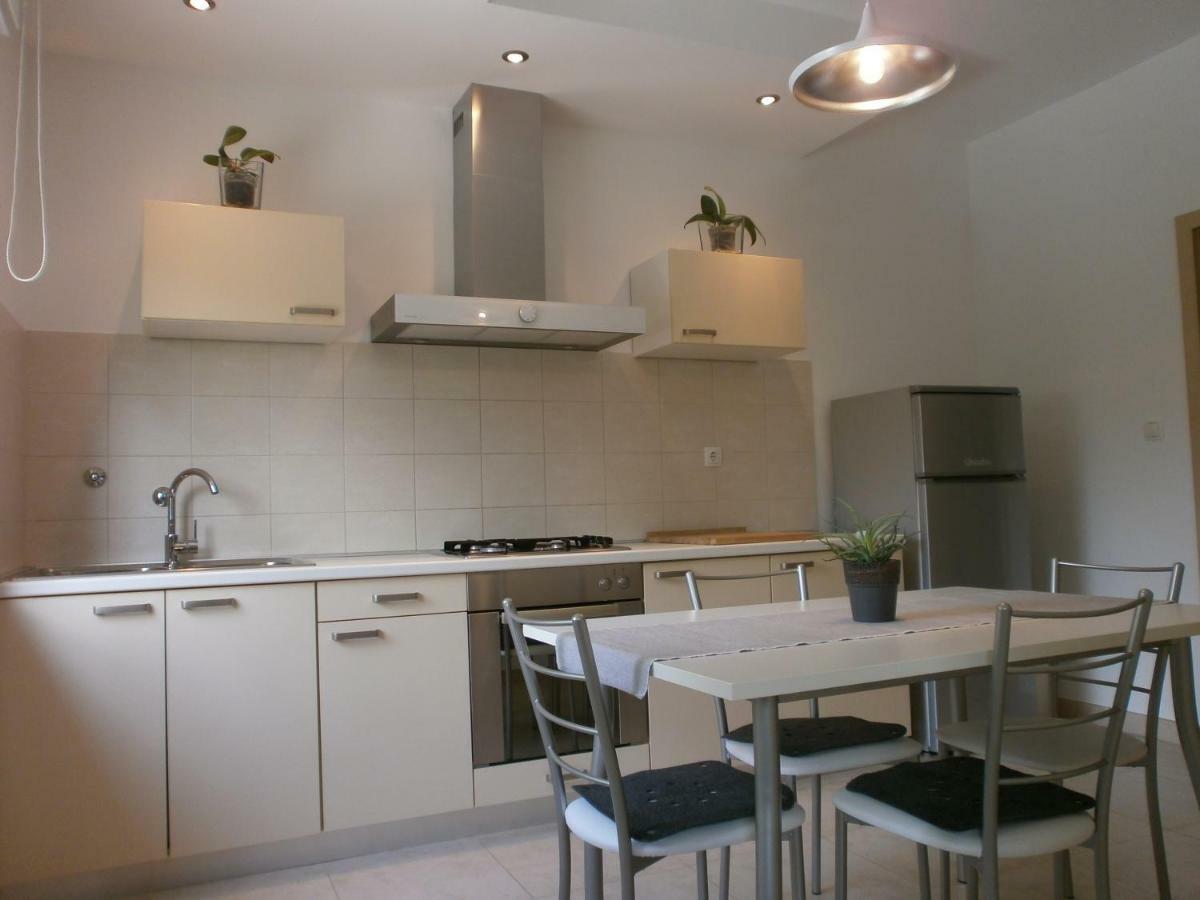 Apartment Tamara Rakalj エクステリア 写真